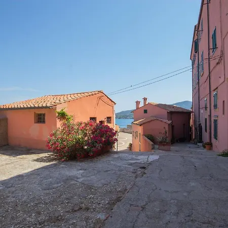 Holiday home Helloelba Il Faro Portoferraio